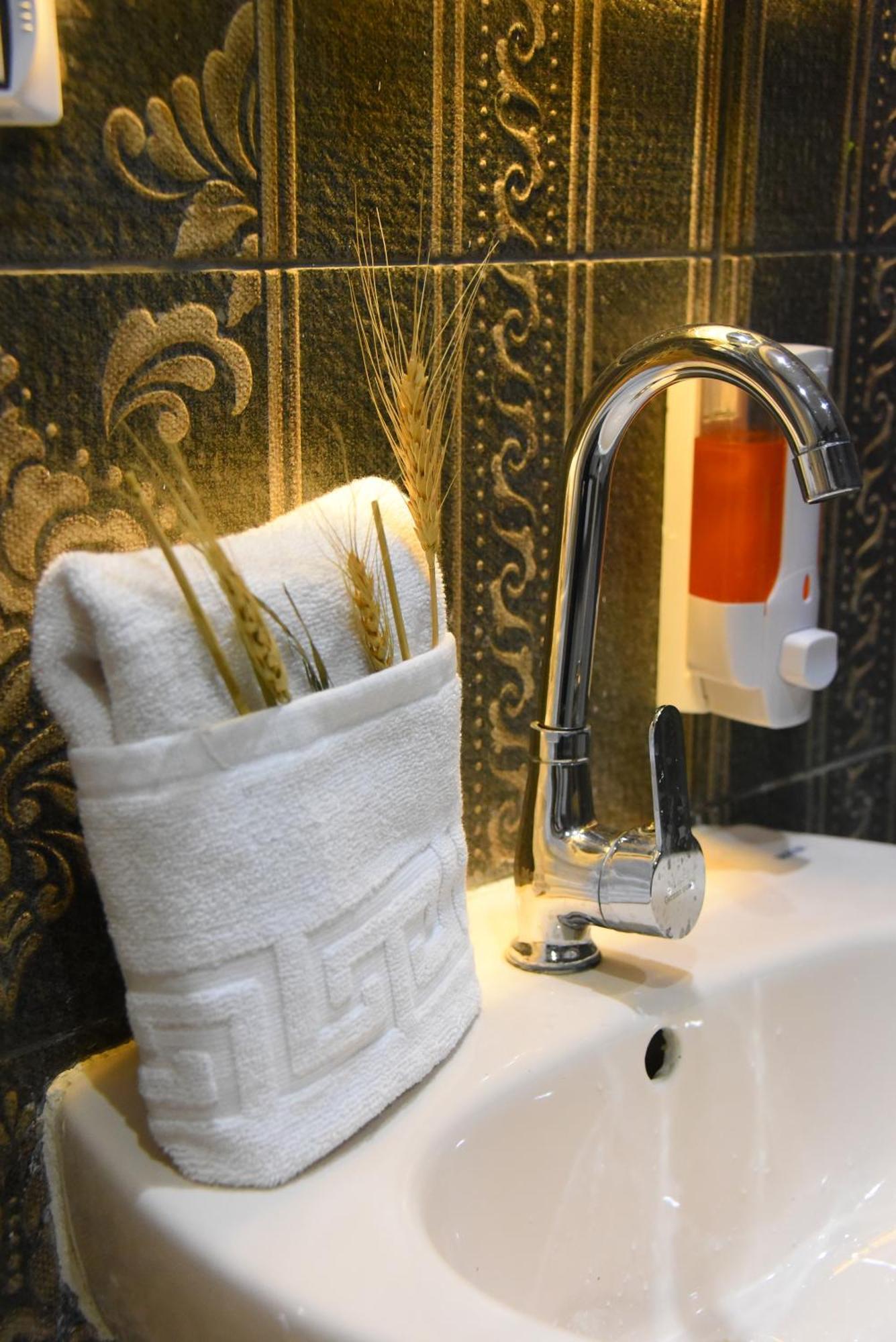 Locanda Pyramids Hotel Kafret el-Gabal 外观 照片