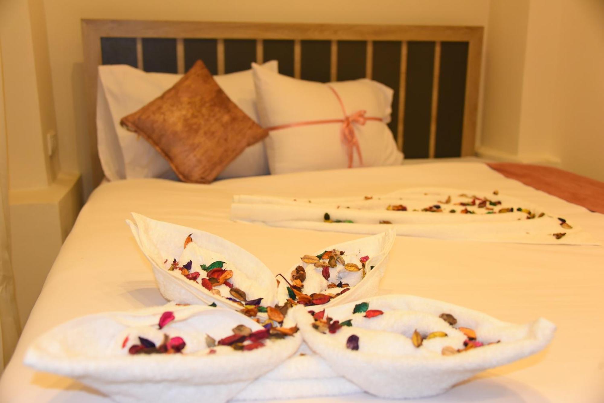 Locanda Pyramids Hotel Kafret el-Gabal 外观 照片