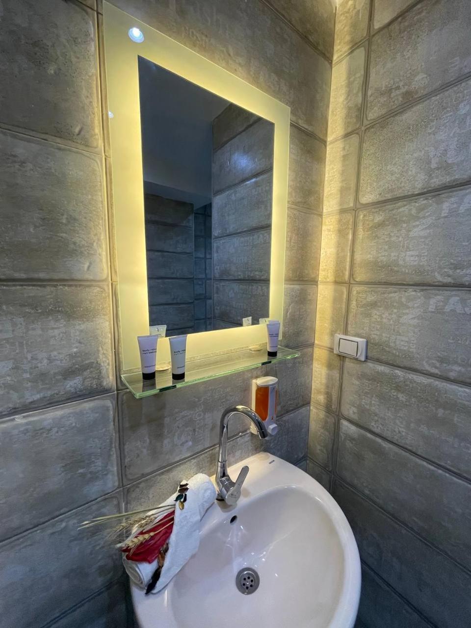 Locanda Pyramids Hotel Kafret el-Gabal 外观 照片