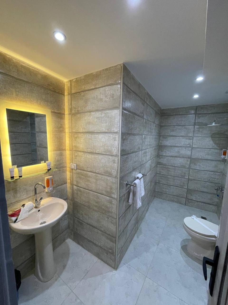Locanda Pyramids Hotel Kafret el-Gabal 客房 照片